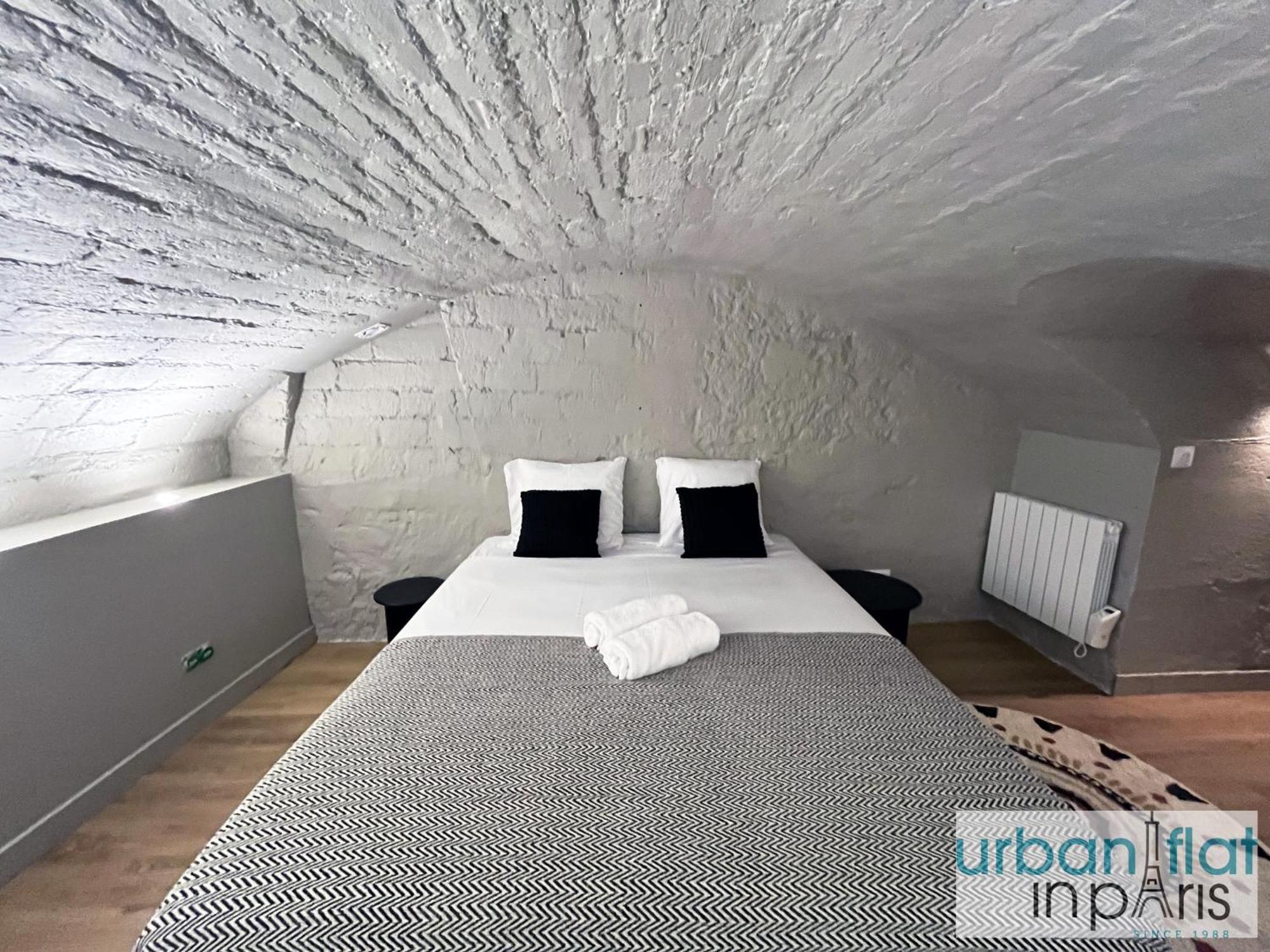 Urban Flat 01 - Charming 2 Bedroom Flat In Montorgueil * Parijs